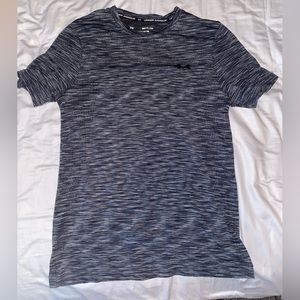 Under armor shirt